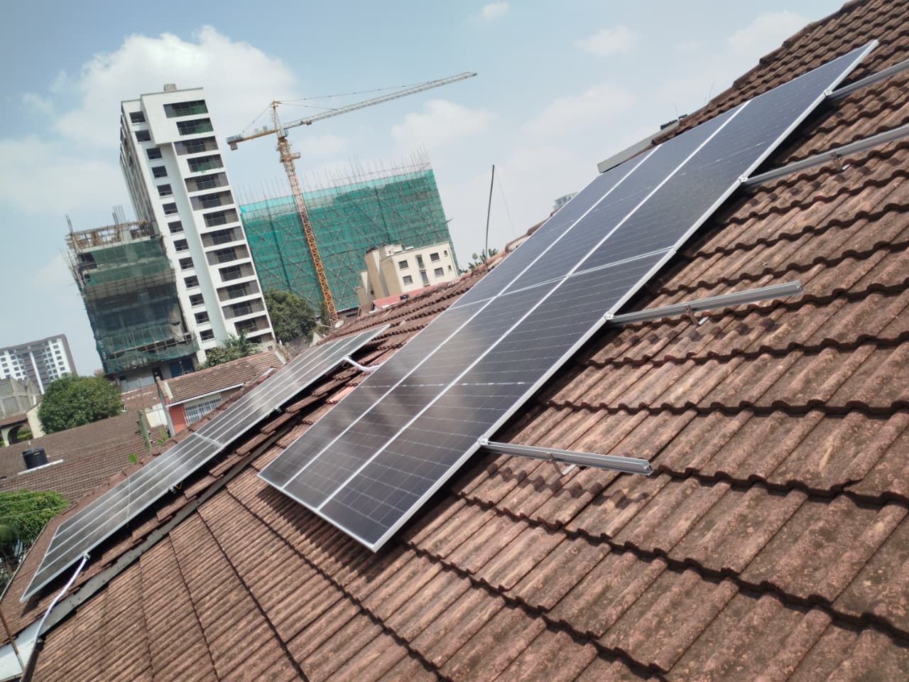 Mr. Parash Residence 8.61 kWp hybrid solar system with 16.12 kWh storage