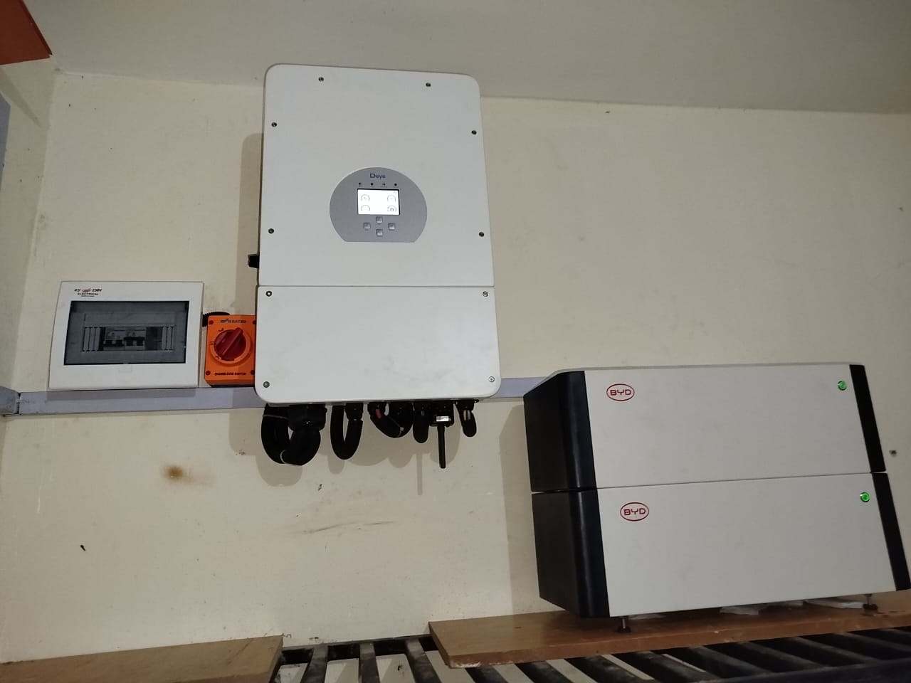 Hybrid solar system at Dr. Walter Kamande Residence Juja